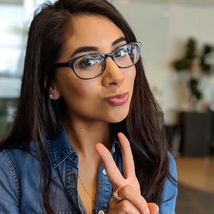 Meet your Posher, Andrea